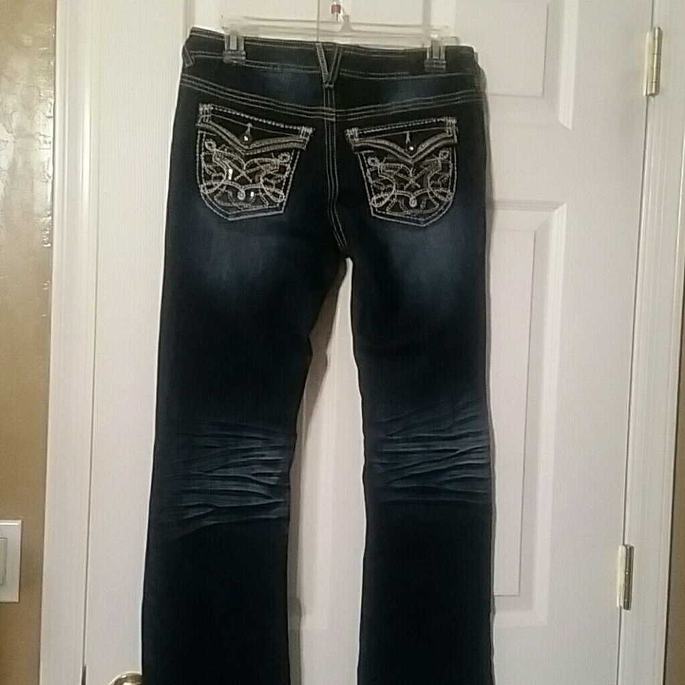 Twentyone black by rue 21